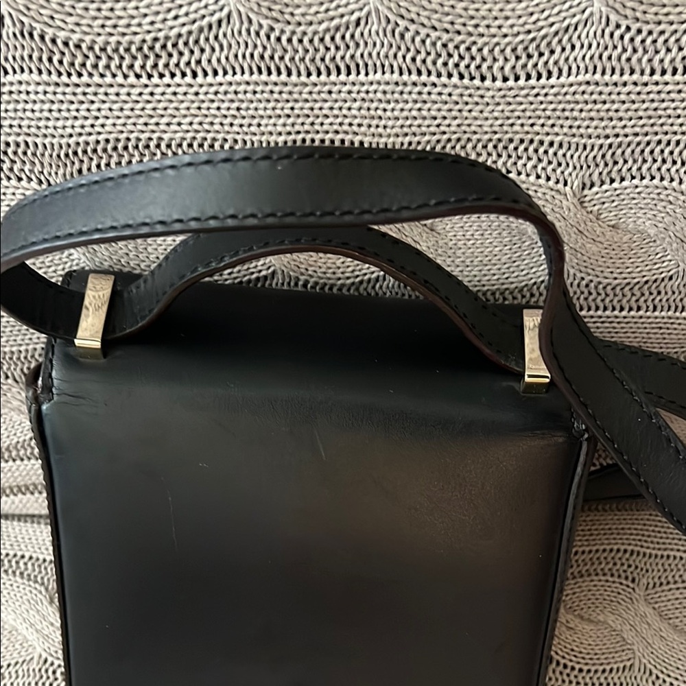 Kate Spade Black Crossbody Bag with Adjustable Strap - Picture 6 of 12